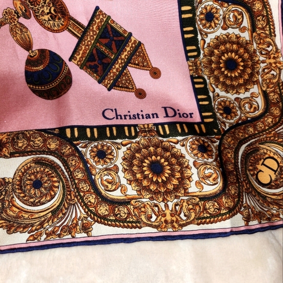 Christian Dior Silk Elegant Pink and Gold Scarf/Bandana - Picture 3 of 6